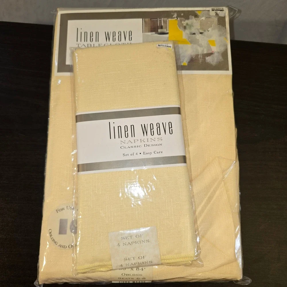 Linen Weave Tablecloth 4 Napkins Set Oblong 60x84 Yellow classic Mitered design